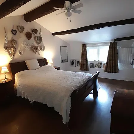 La Maison Du Petit בית נופש Messé